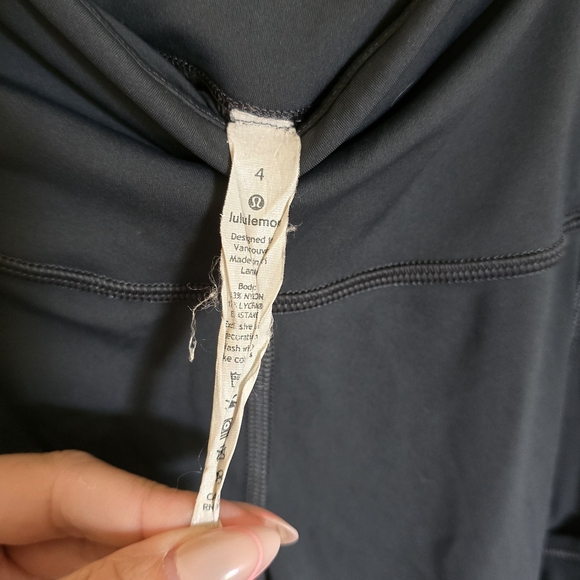 Lululemon Athletica Charcoal Leggings - Picture 3 of 4